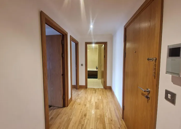 Modern Flat In City * Limerick Junction